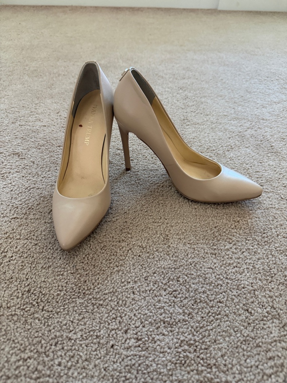 Ivanka Trump Beige Pointed-Toe Stiletto High Heel Pumps